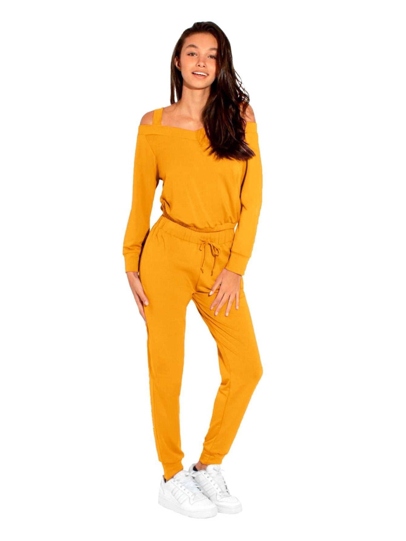 Conjunto deportivo casual y cómodo para mujer