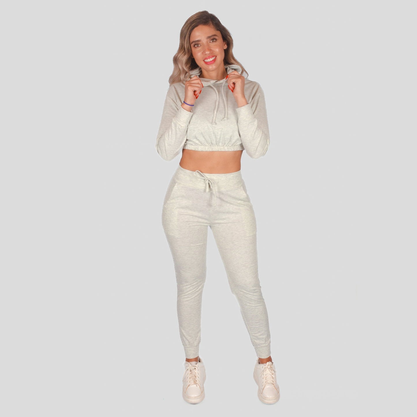 Conjunto deportivo casual y cómodo para mujer