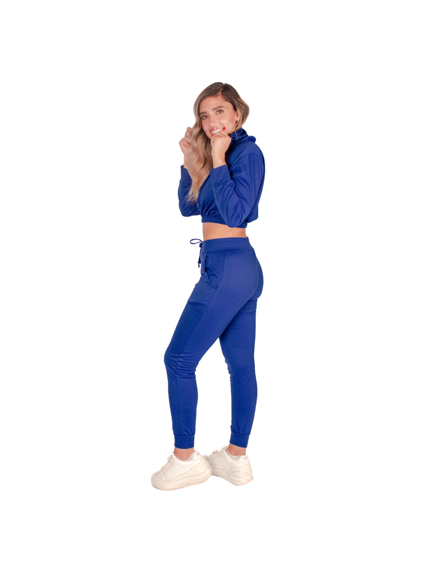 Conjunto deportivo casual y cómodo para mujer