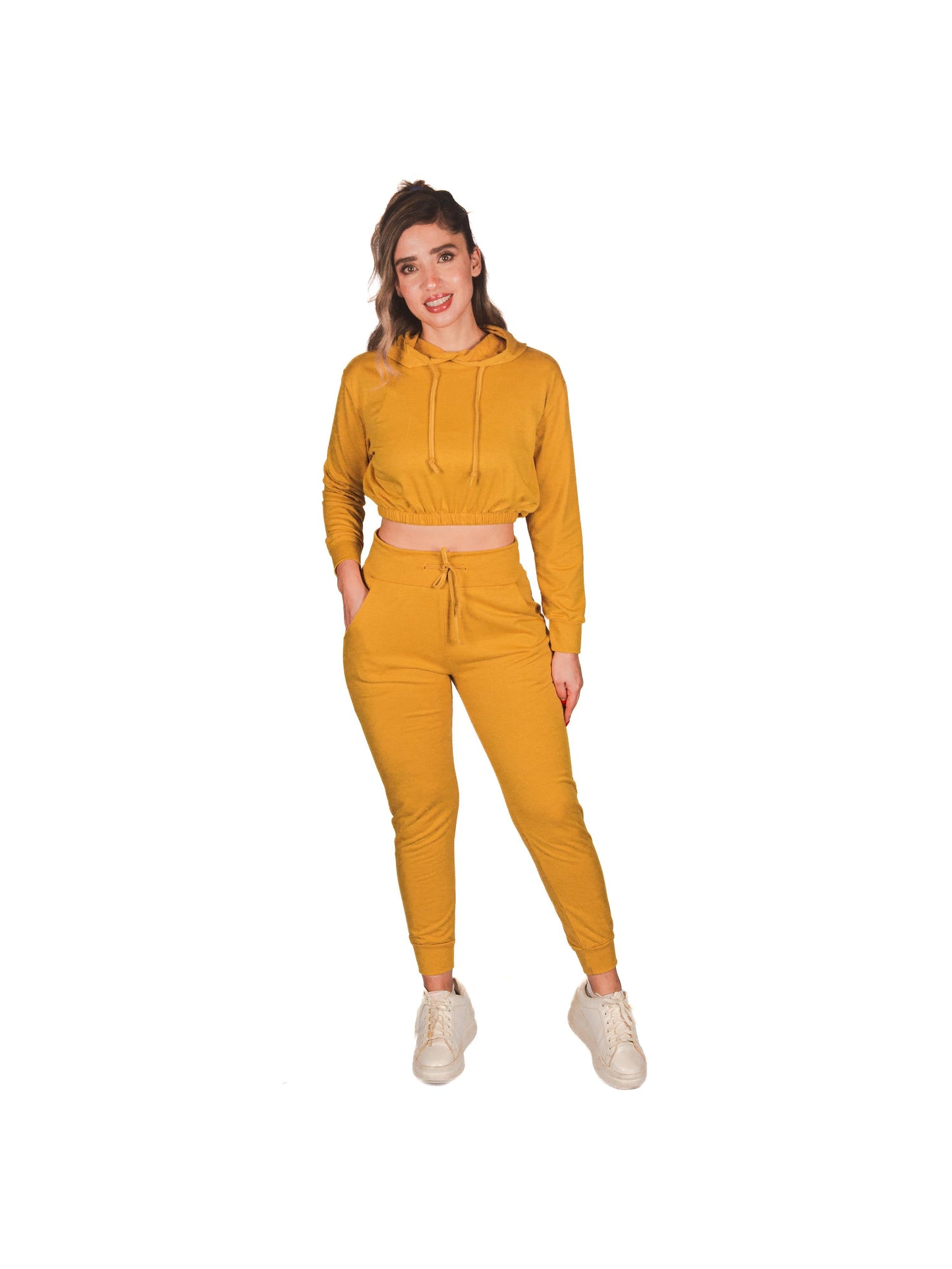 Conjunto deportivo casual y cómodo para mujer
