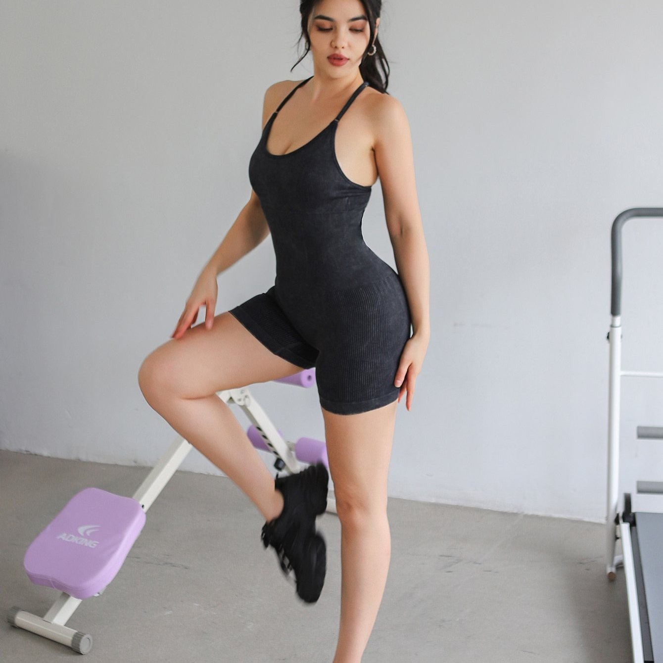 Body ajustado para mujer con tirantes finos