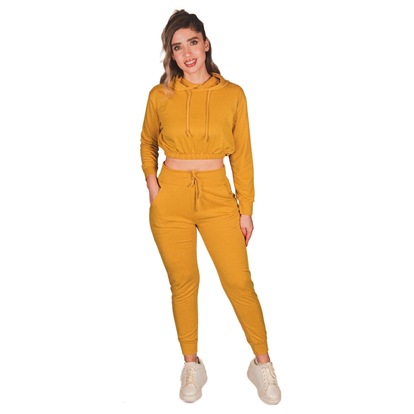 Conjunto deportivo casual y cómodo para mujer