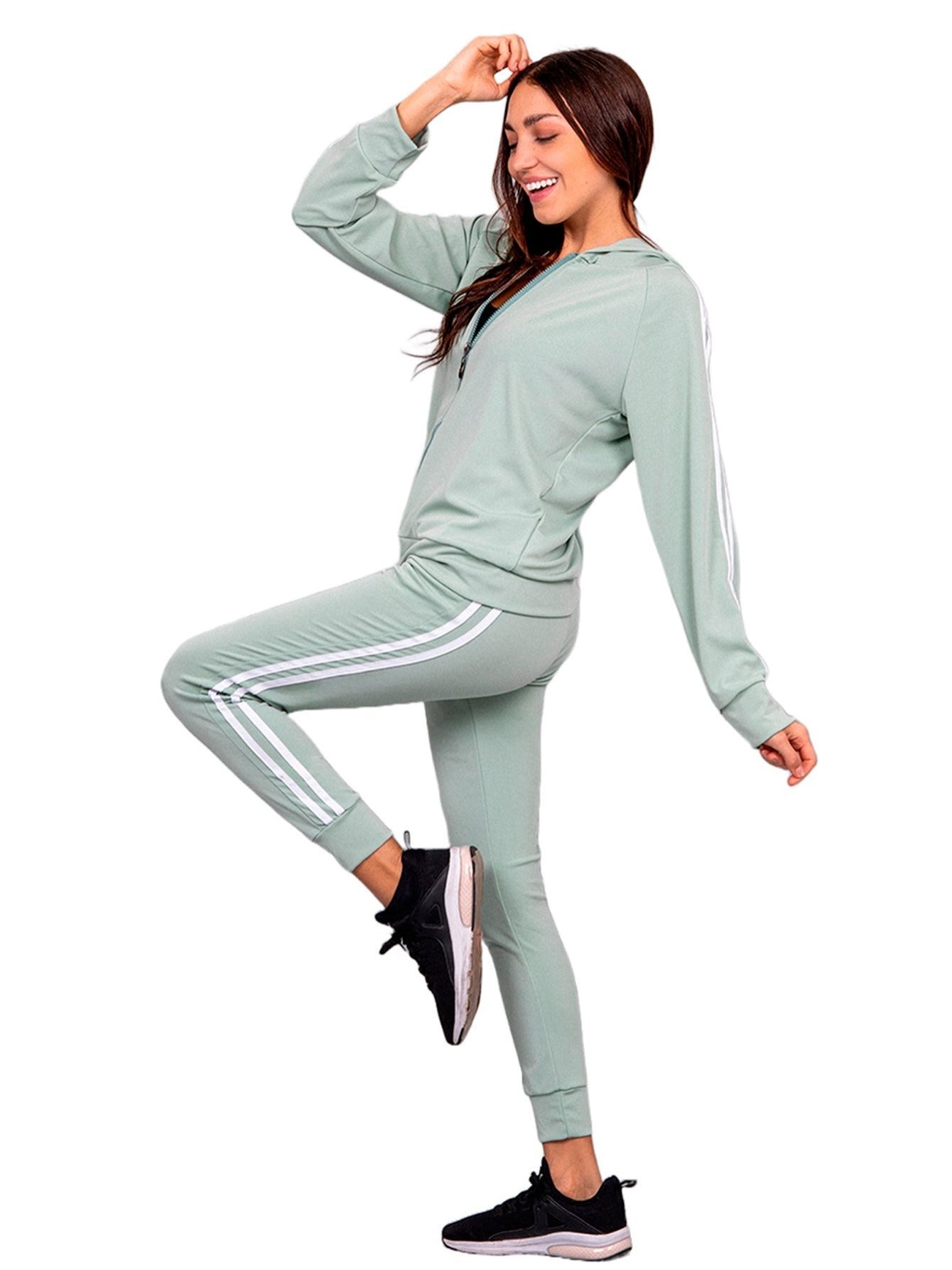 Conjunto deportivo para mujer: pantalón y sudadera