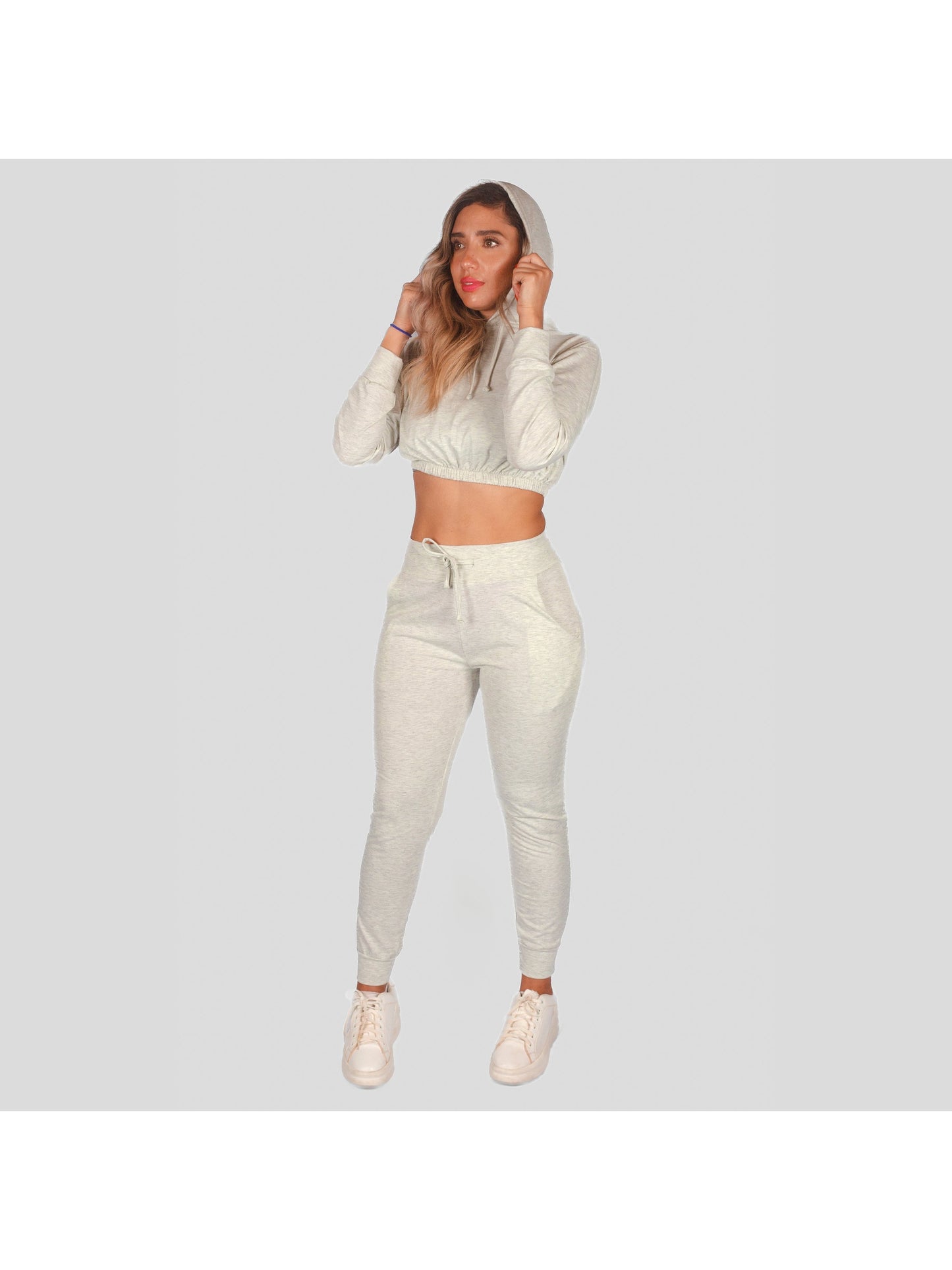Conjunto deportivo casual y cómodo para mujer