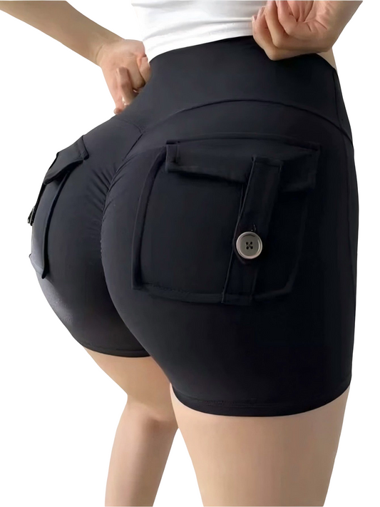 High-waisted sports shorts with push-up effect and pockets