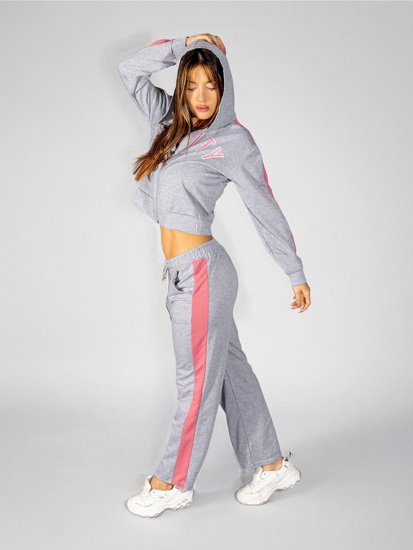 Conjunto deportivo de dos piezas para mujer