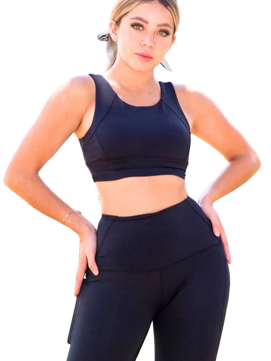 Women's sports set, high-waisted leggings and top with removable cup 