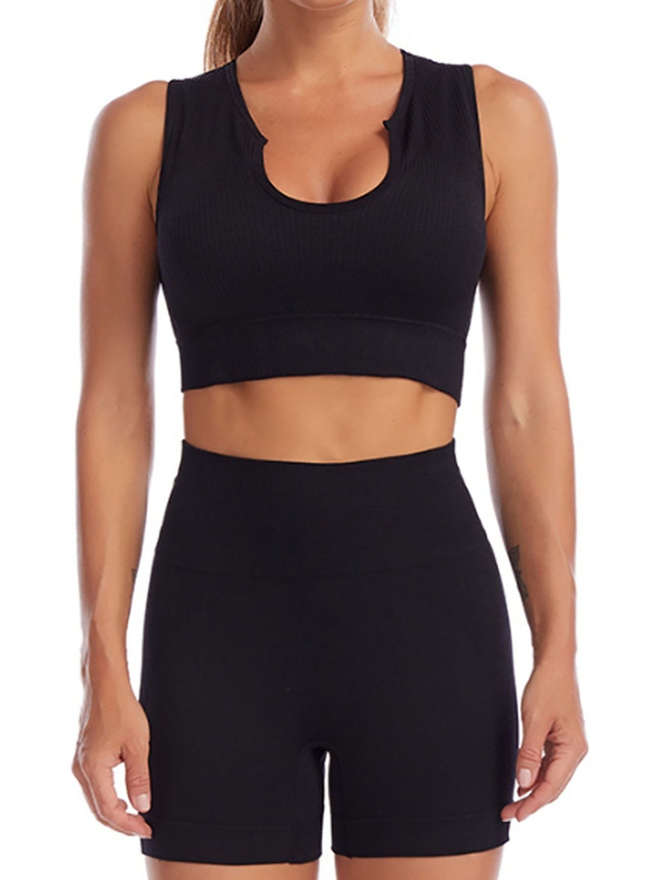 High-impact sports set with push-up bra and high-waist shorts