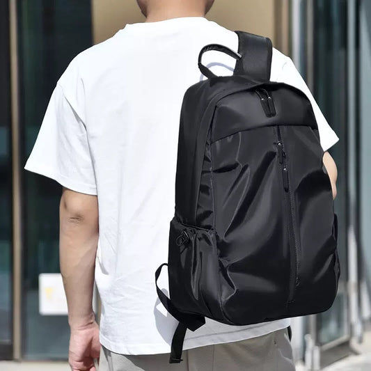 Bolsa deportiva informal, impermeable con múltiples compartimentos
